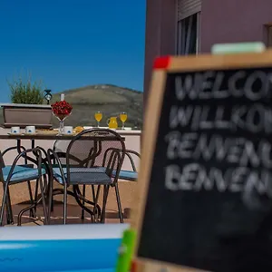 https://apartments-zajc.hotels-in-trogir.com